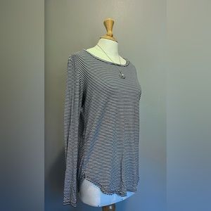 EUC Old Navy L Luxe ultra-soft, long-sleeved, striped, black and white t-shirt